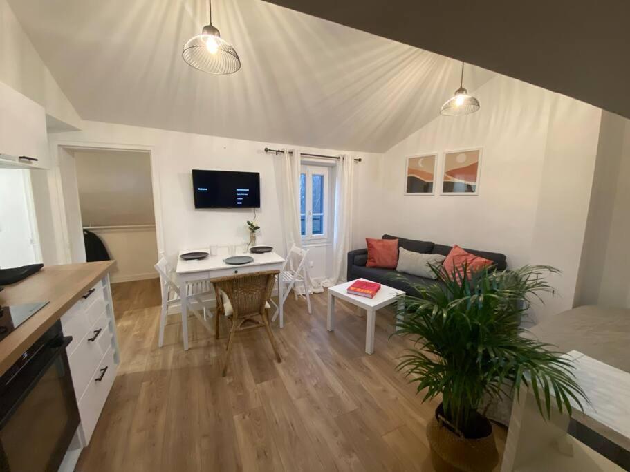 Apartamento La Mansarde Lcd Pontoise Exterior foto
